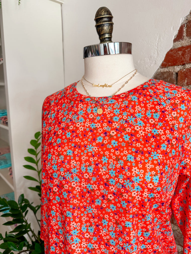 Jen in Foral 3/4 Length Sleeve Top - Tangerine-top-Carolyn Jane's Jewelry